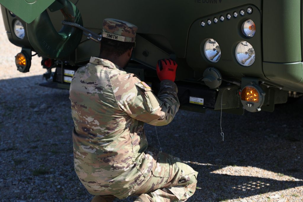 La. Guard engineers train on new all-terrain cranes – Louisiana ...